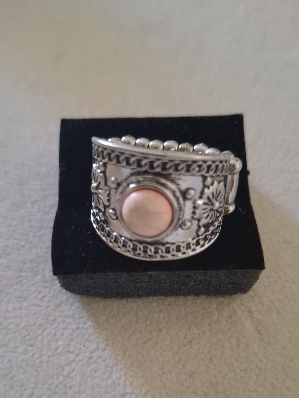 Antique-Style Silver Ring with Pink Mother-of-Pearl Center